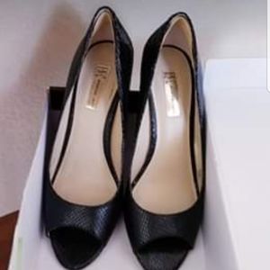 I.N.C. Black Pumps Sz 10